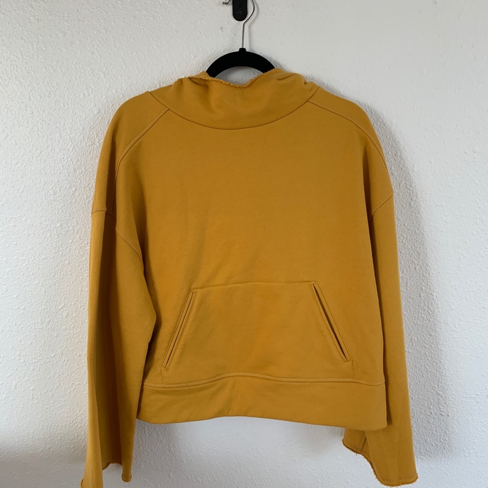 ALO YOGA // Low Key Hoodie